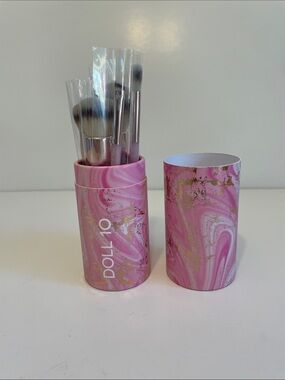 Doll 10 Blissfully Blended Limited Edition Makeup Brush Set/Pink Marble Design